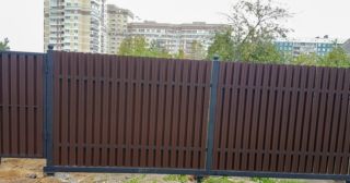 Купить распашные ворота из штакетника Балаково, цена от 2767 руб.
