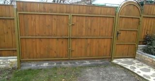 Купить распашные ворота деревянные Балаково, цена от 2767 руб.